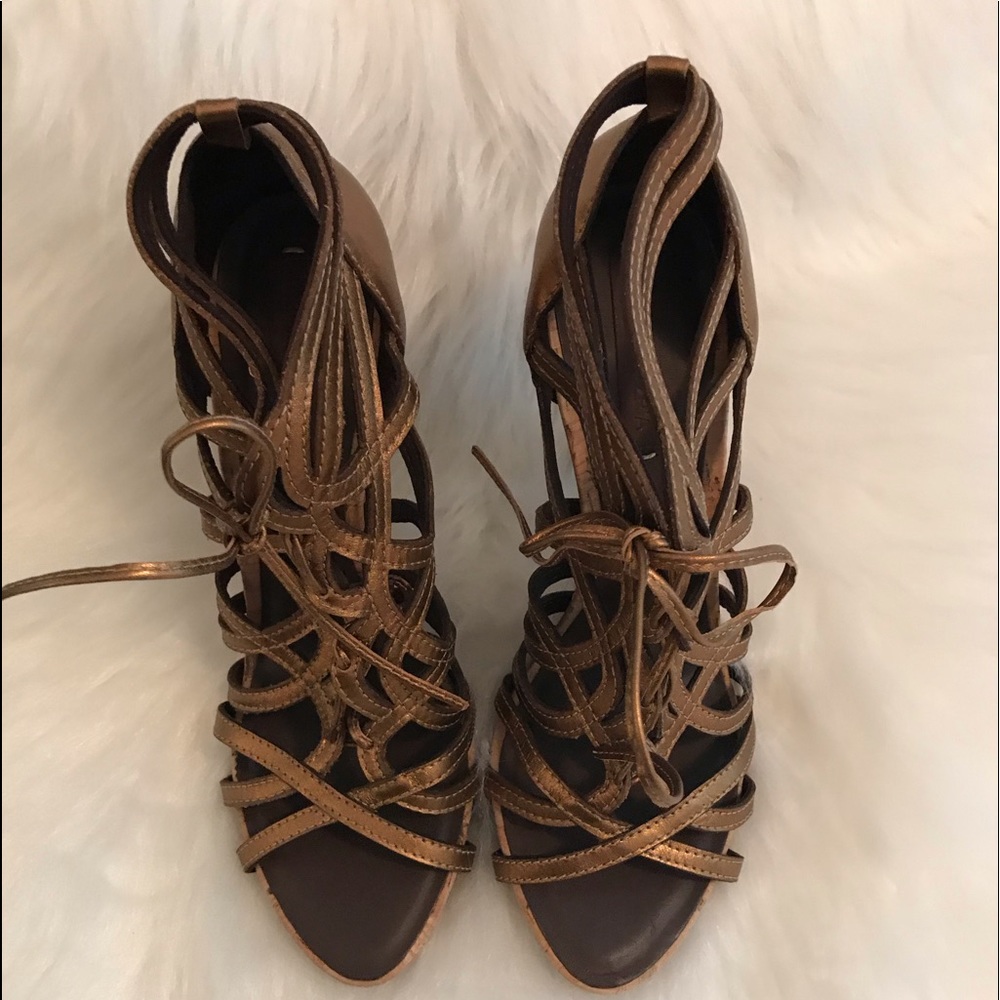 Women’s Shoes
